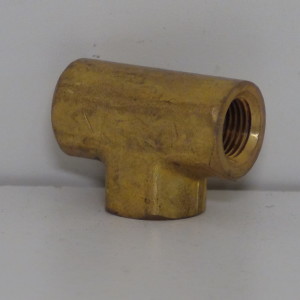 1/8 NPTF UNION TEE