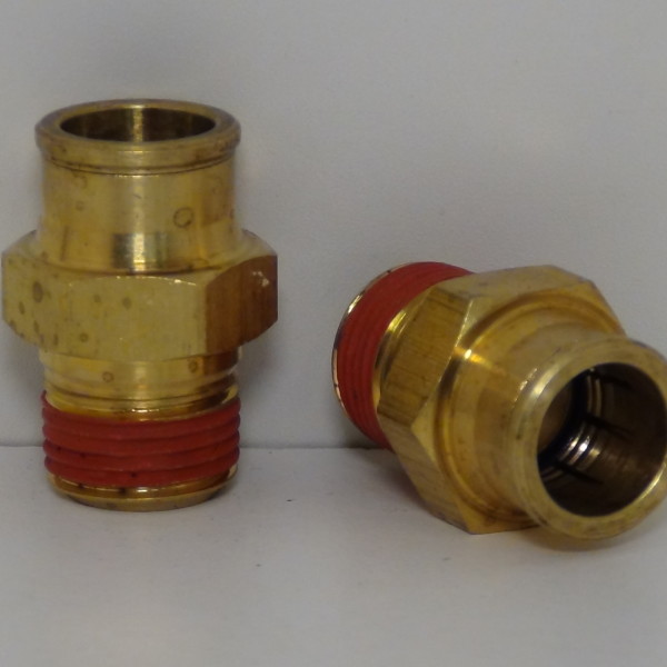 AQ68-P-8X6      1-2 TO 3-8NPT MALE CONNECTOR